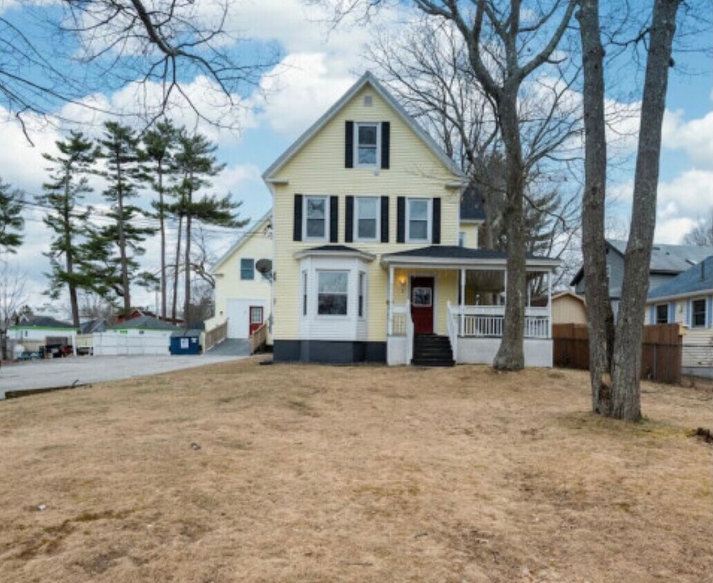 15 Fern Park Ave, Old Orchard Beach, ME 04064 Townhome Rentals in Old Orchard Beach ME