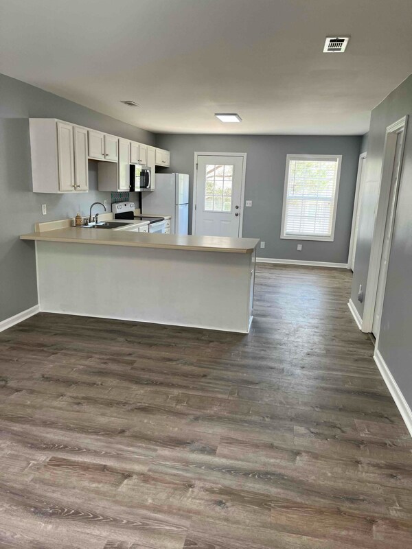 Foto del edificio - 229 Springfield Cir