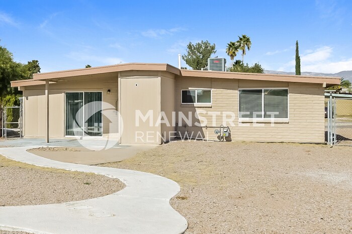 Tucson, 
                        , –