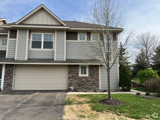 Building Photo - 3294 Red Oak Trl