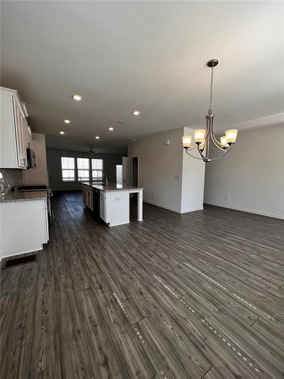 Building Photo - 2709 Richmond Dr