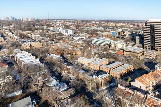 Aerial Photo - 4529-4541 Holly St