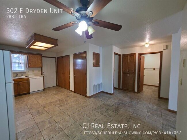 Foto del edificio - 302 E Dryden St