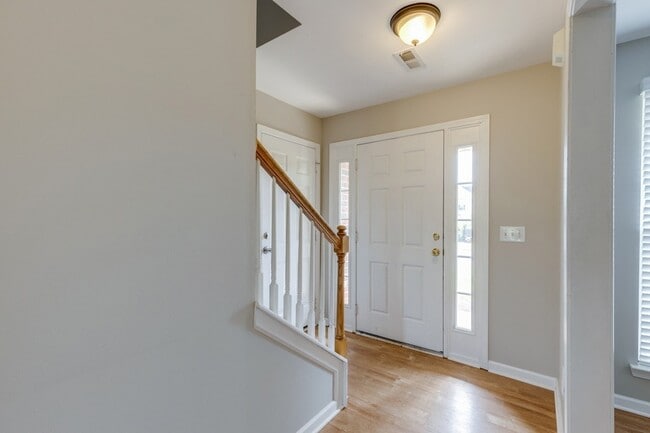 Building Photo - 4017 Cadence Dr