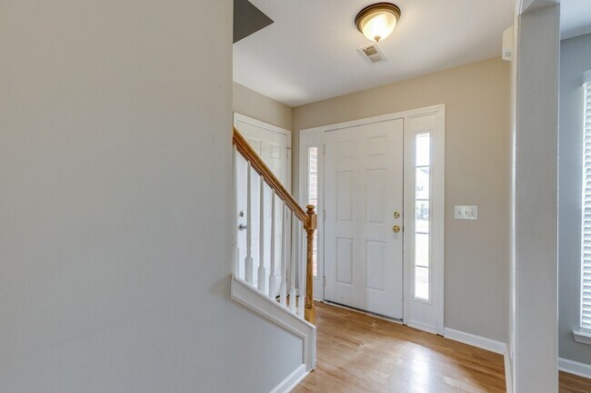 Foto del edificio - 4017 Cadence Dr