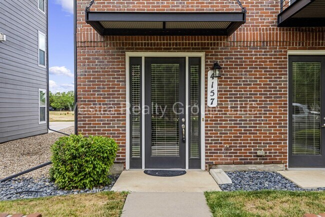 Foto del edificio - 4157 W 118th Pl