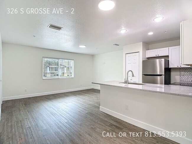 Building Photo - 326 S Grosse Ave