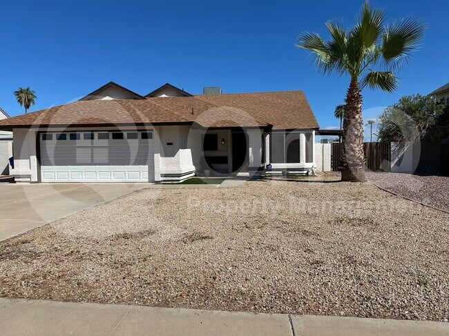 Foto del edificio - 1636 E Paradise Ln