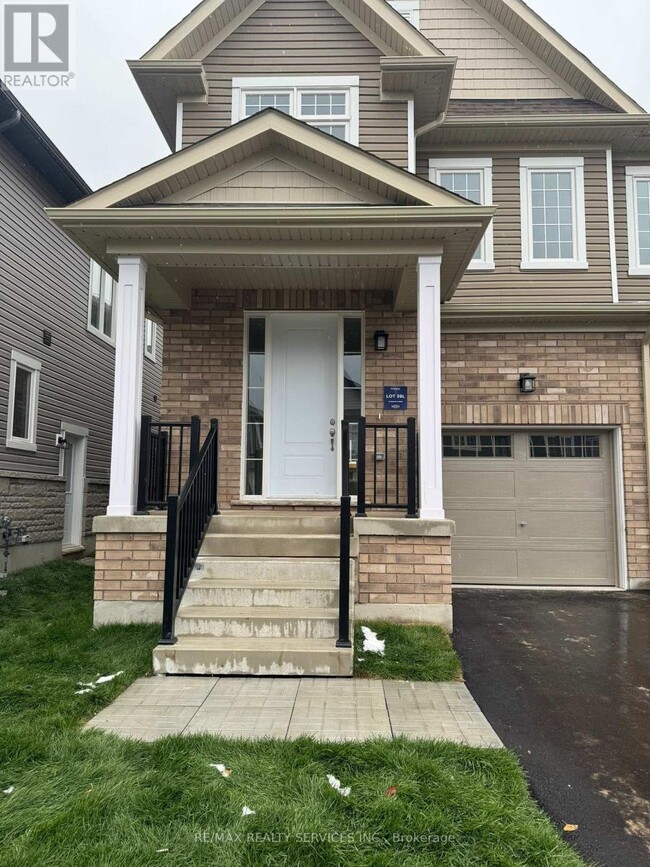 Building Photo - 33 Brown St