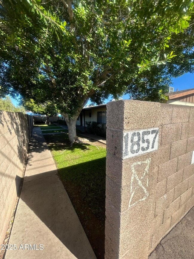 Building Photo - 1857 E University Dr