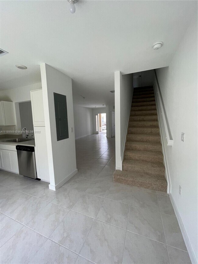 Foto del edificio - 491 NE 5th St