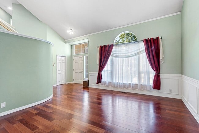Building Photo - Coveted home located in Winslow Place at K...