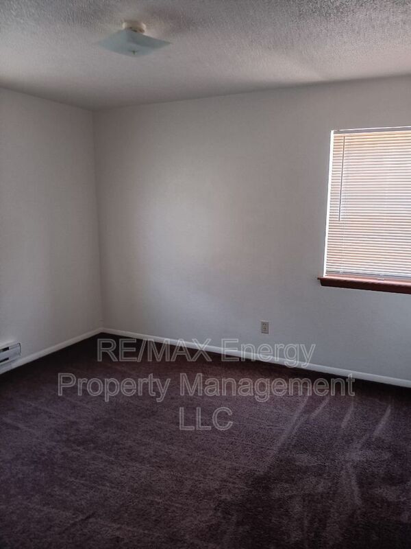 Foto del edificio - 1903 N Youngs Blvd