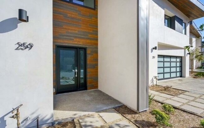 Foto del edificio - Stunning 3bed 2.5 Bath Terraza home