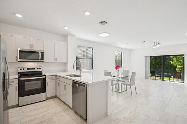 Foto del edificio - 180 SE 5th Ct