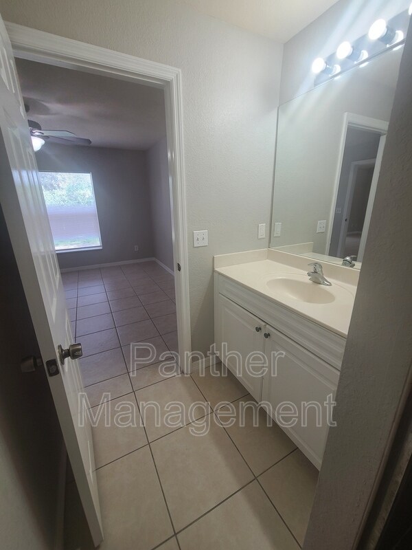 Foto del edificio - 4610 Douglas Ln