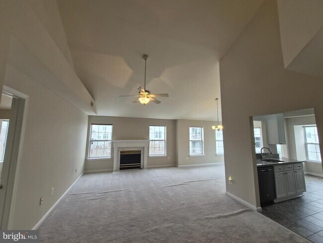 Building Photo - 5916 Founders Hill Dr