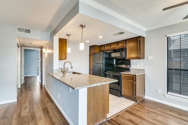 Building Photo - 4416 Chaha Rd