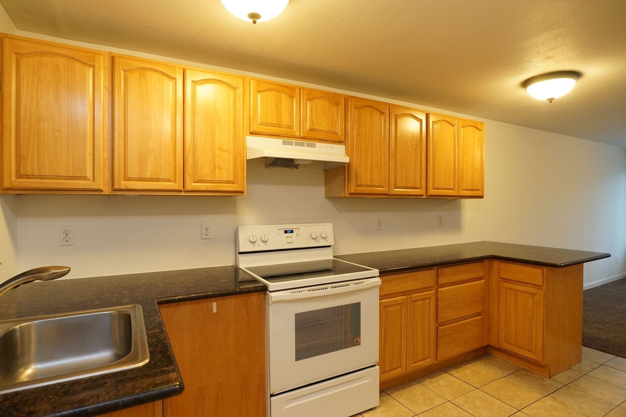 Primary Photo - 7536 Renton Ave S
