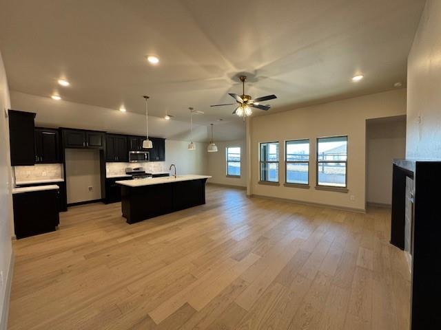 Foto del edificio - 2421 Heather Rd