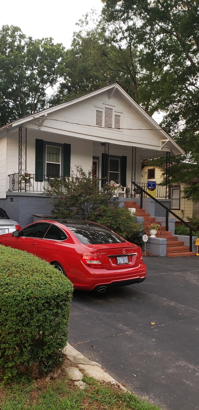 Exterior with Front Porch - 812 Parkwood Ave
