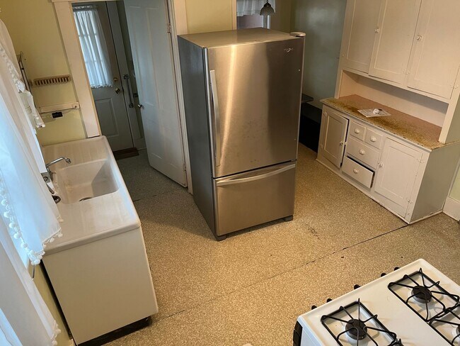 Foto del edificio - 3 Bedroom/1 Bathroom Home in Peoria FOR LEASE