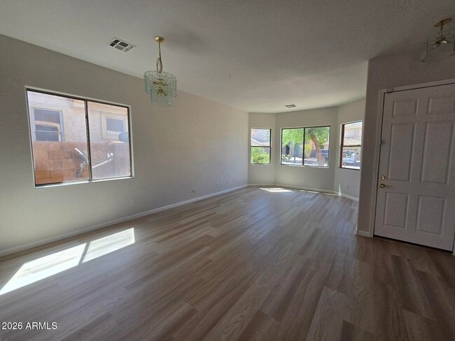Building Photo - 13426 W Jacobson Dr