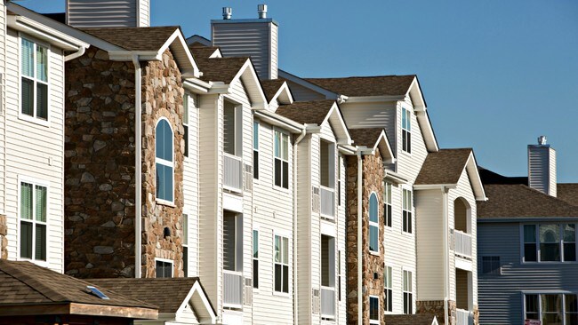 Meridian Crossing Condo Style Apartments Bear De Beautifully Ointed Exteriors Meridian Crossing Condo Style Apartments