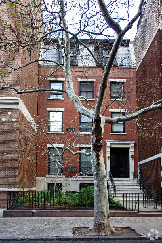 Building Photo - 149 Joralemon St