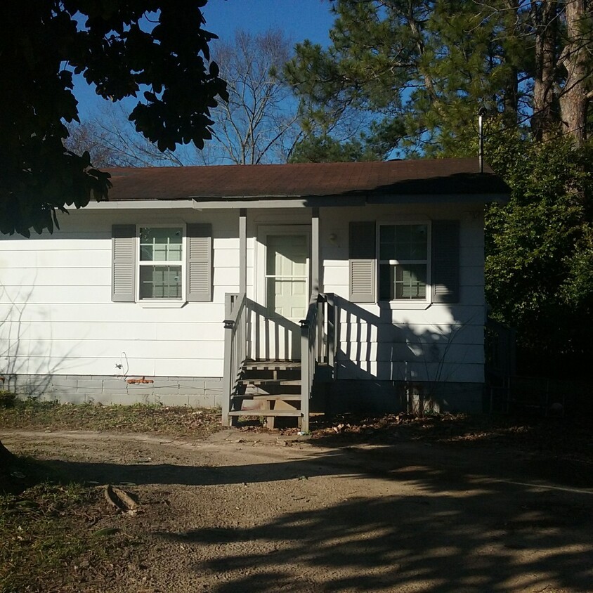 Foto principal - 407 Troutman Ave