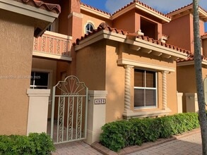 Building Photo - 4926 Leeward Ln