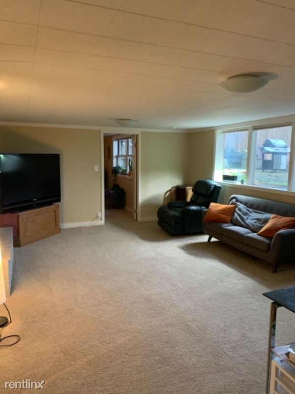 Foto del edificio - 4 br, 2 bath House - 2929 NE Dekum St