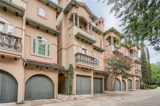 Building Photo - 1529 Barton Springs Rd