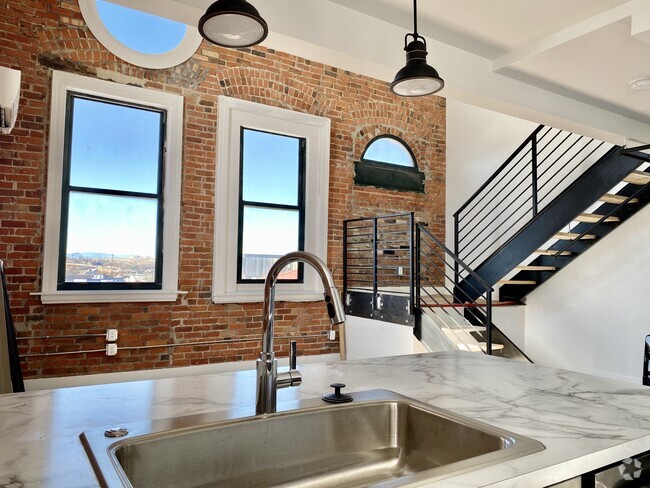 Kitchen to Living area - Mechanics Building