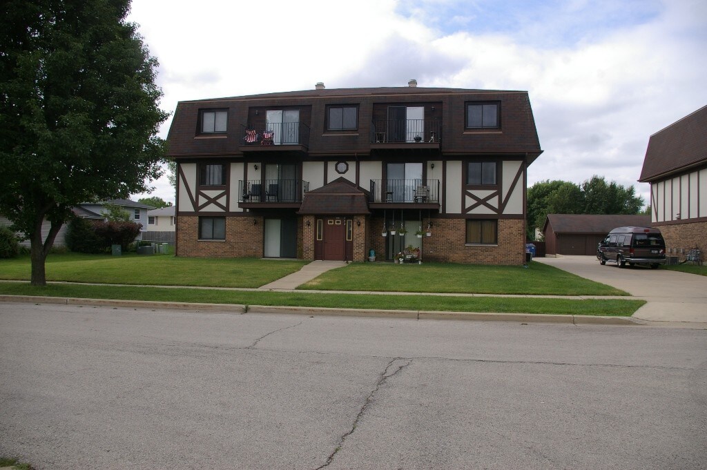 Primary Photo - 773 Lippert Ln