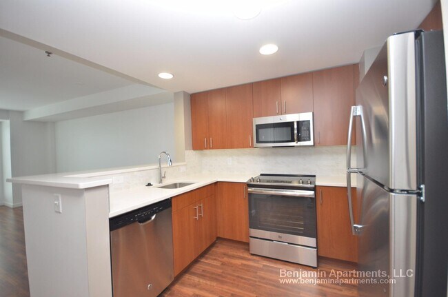 Foto del edificio - 194 Brookline Ave