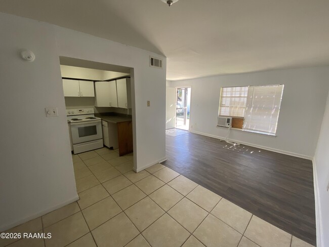 Building Photo - 3132 Wyoming St