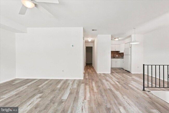 Foto del edificio - 175 Parker Ave