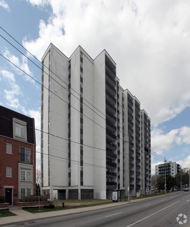 Photo principale - 890 Jane St