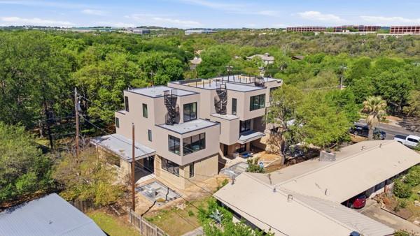 Foto del edificio - 1403 Barton Hills Dr