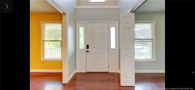 Foto del edificio - 590 Stoney Creek Dr