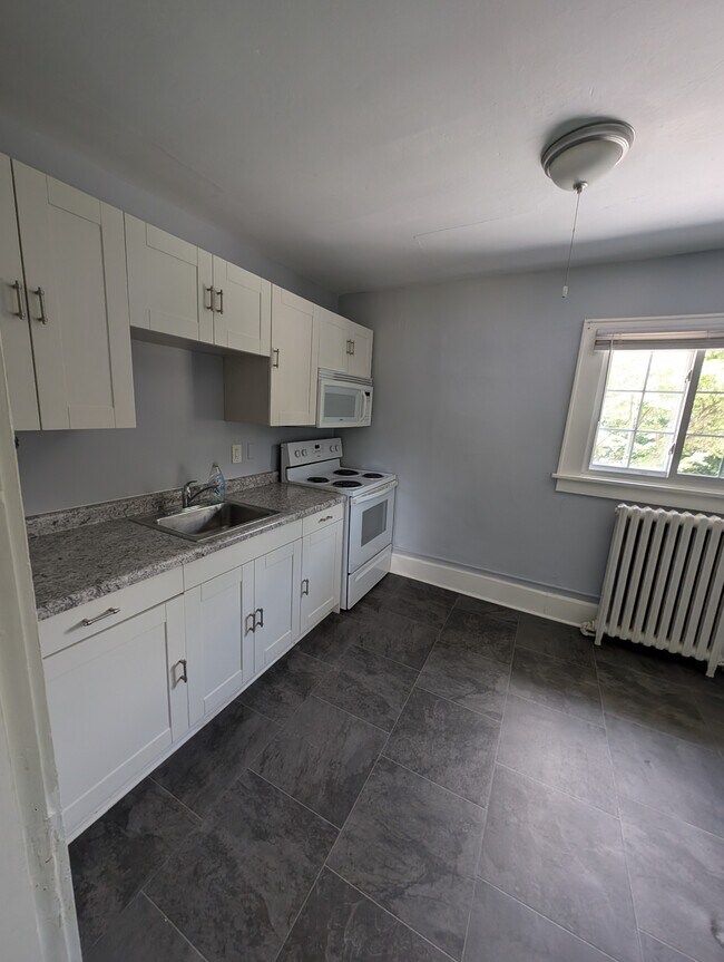 Foto del edificio - 548 Linden St