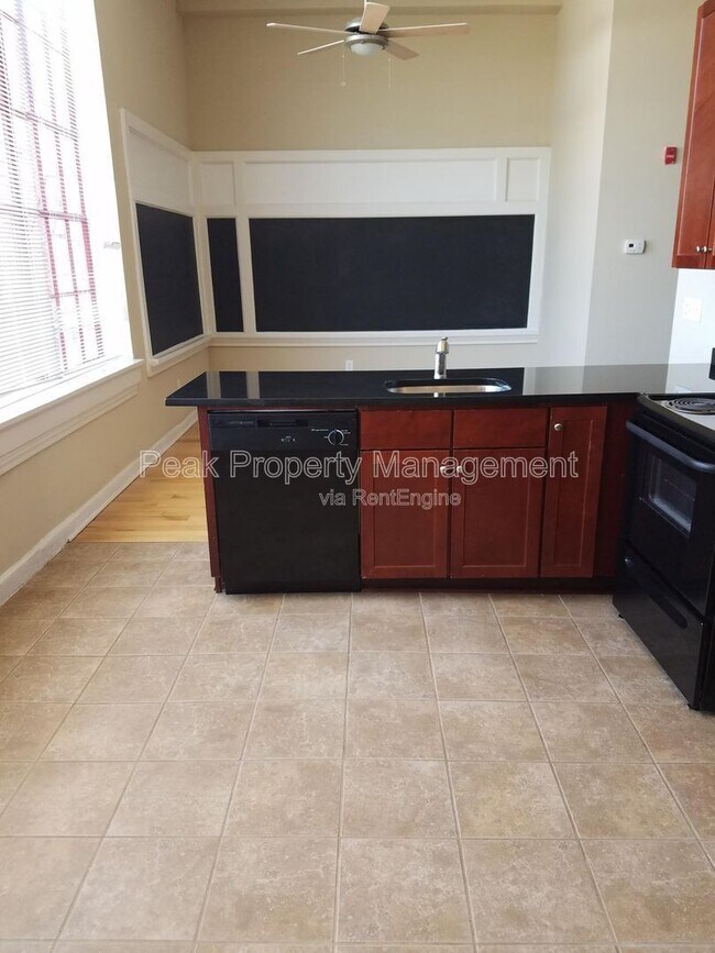 Foto del edificio - 1201 W City Point Rd