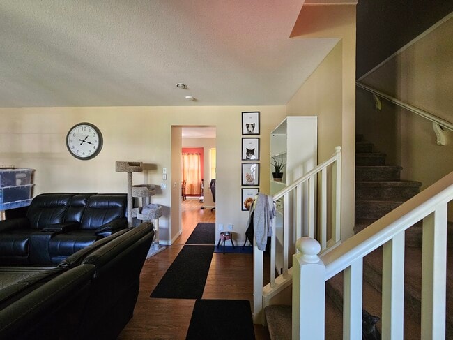 Building Photo - 36220 Shadbolt Ave