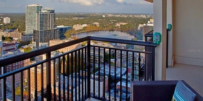 Building Photo - 55 W Church St