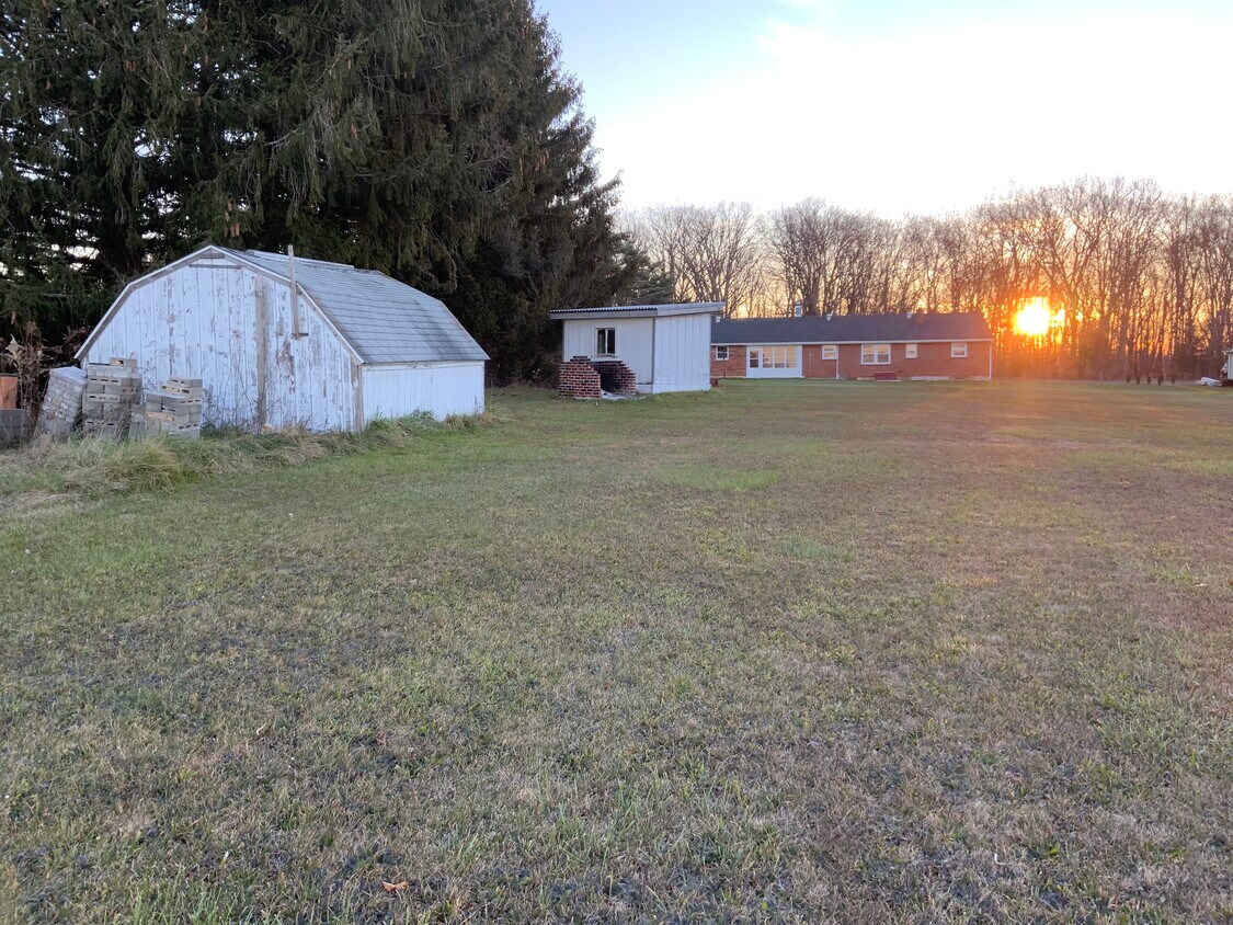 Foto del edificio - 1415 Ridge Rd