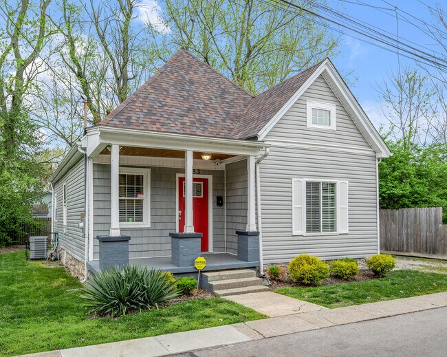 Building Photo - 353 Ross Ave