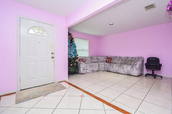 Foto del edificio - 7926 Westington Ln