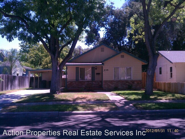 Foto del edificio - 3 br, 1 bath House - 235 Irene Avenue