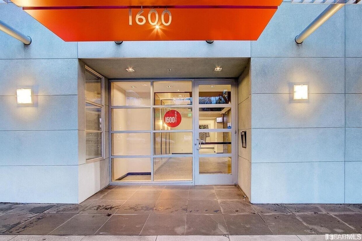 Foto del edificio - 1600 Webster St